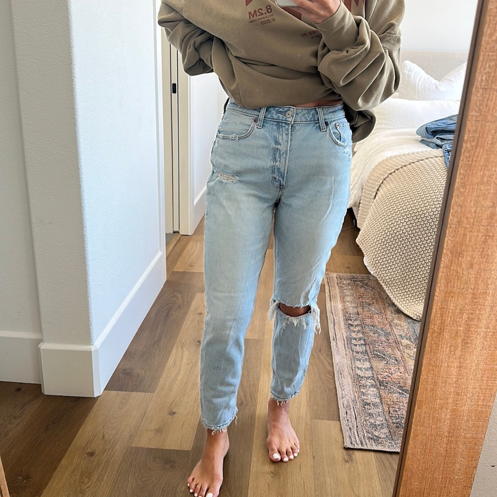 Abercrombie mom high rise curve jeans